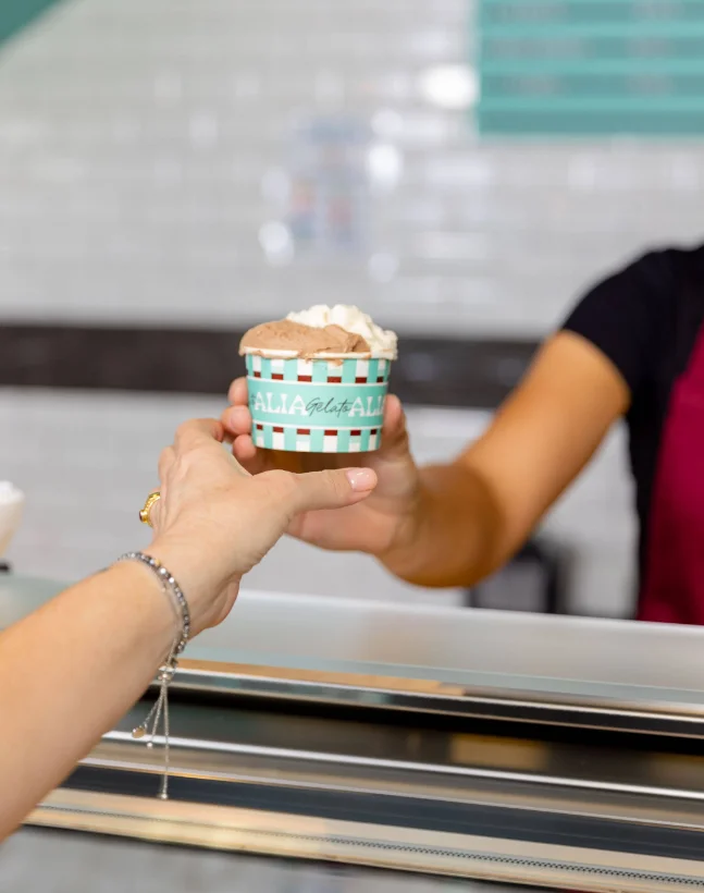 ALIA Gelato counter display